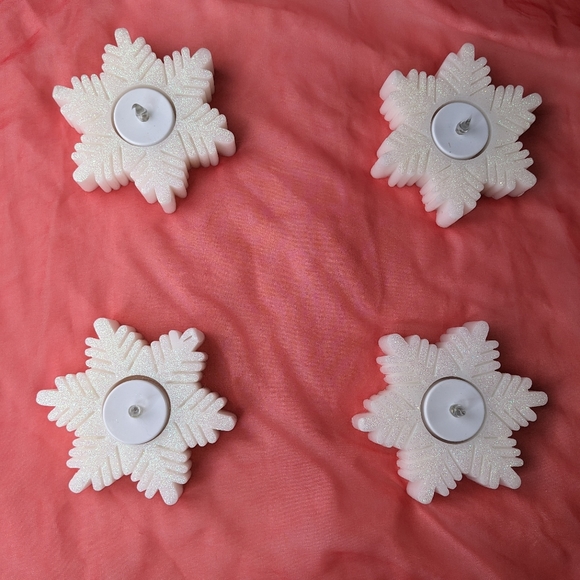 Pier One NIB Snowflake flameless LED  tealight candle holder set white g… - Picture 8 of 17
